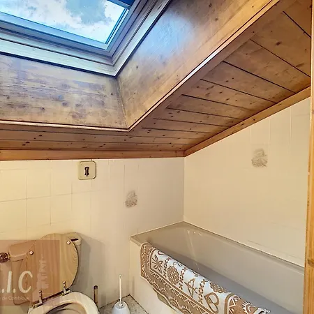 Grand Duplex 110m² 3 Avec Balcon & Terrasse - Fr-1-560-3 Apartment Combloux